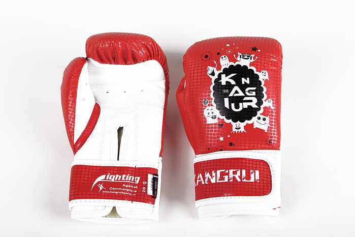 

Боксерские перчатки kangrui kids red