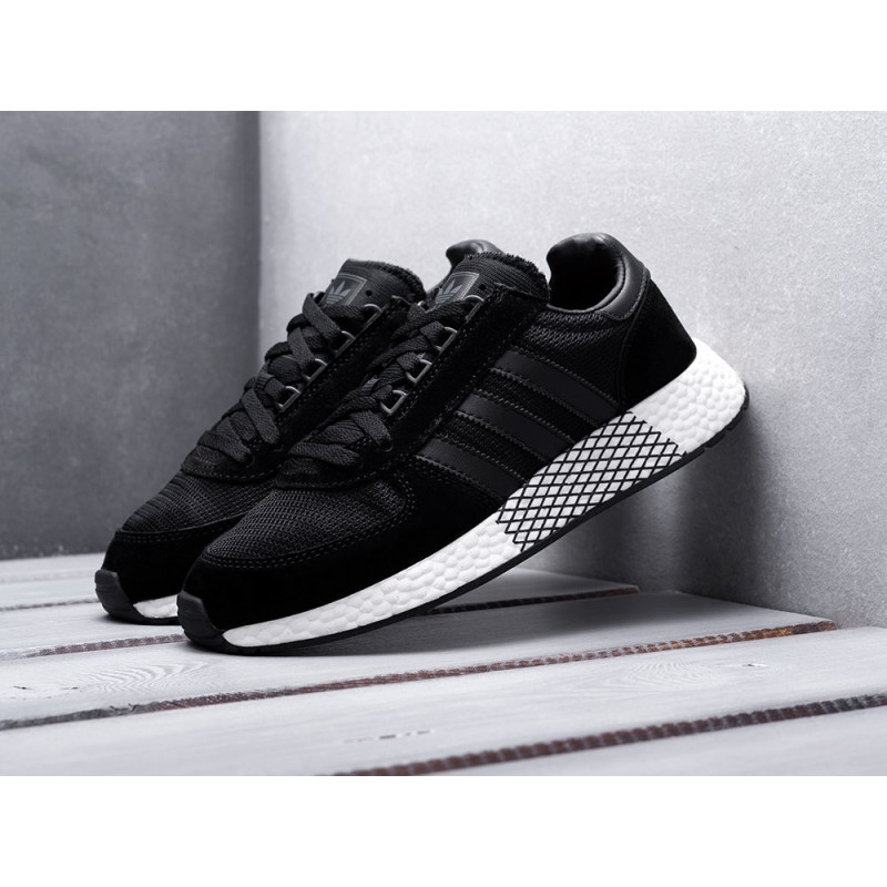 adidas marathon tech