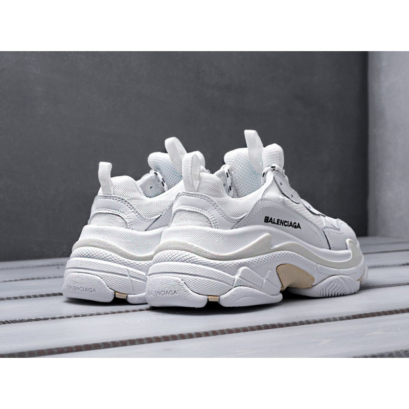 Кроссовки Balenciaga Triple s белые